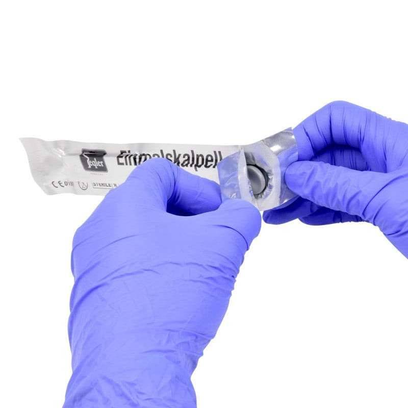 Size 15  Klingenform Disposable Scalpels